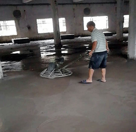 东莞倒水泥,东莞倒水泥马路工人 东莞倒水泥,东莞倒水泥马路工人